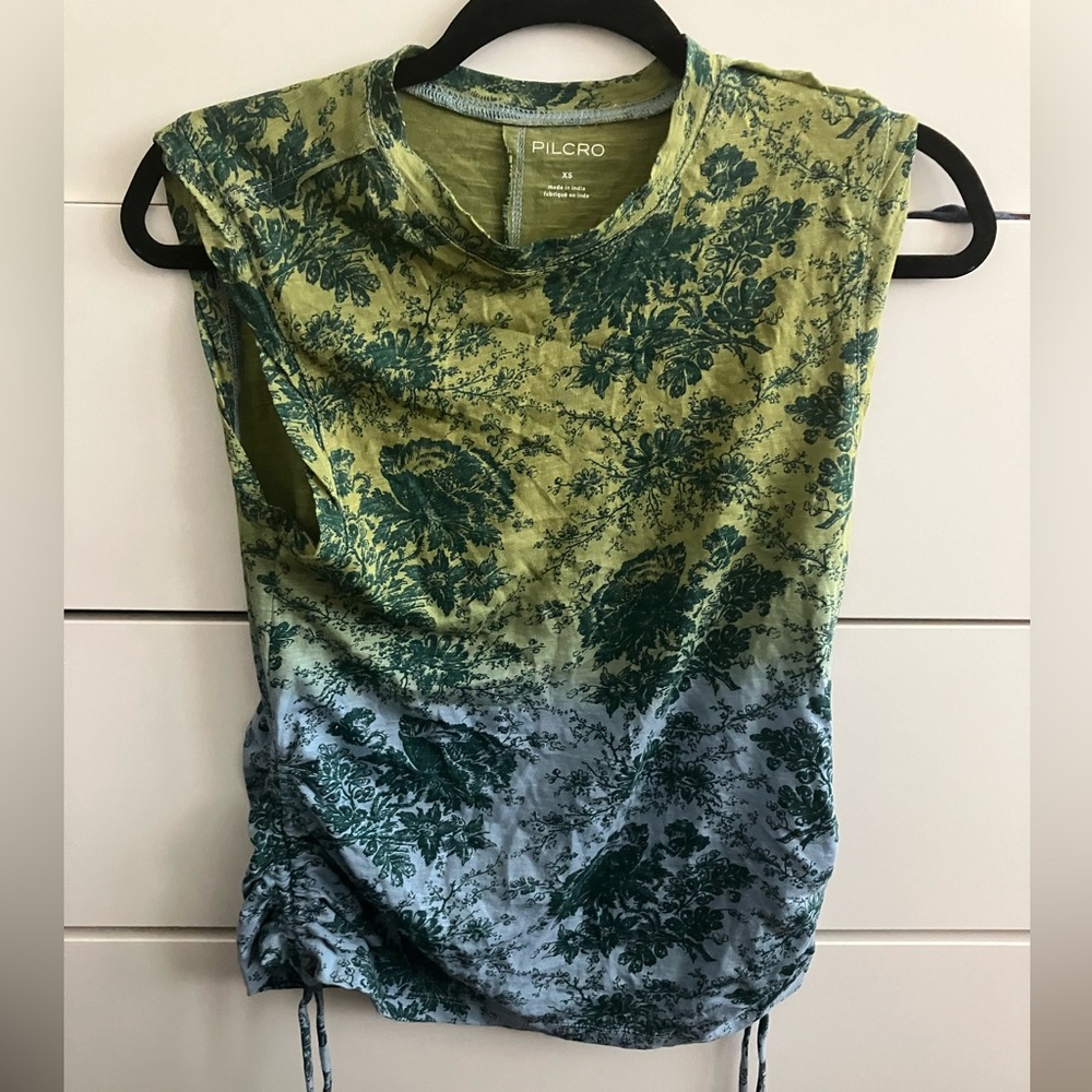 Pilcro Ruched Sleeveless Top - Picture 5 of 7